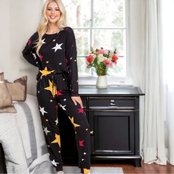 Everlily Rain Tops - Two Piece Star Printed Casual Lounge Set
